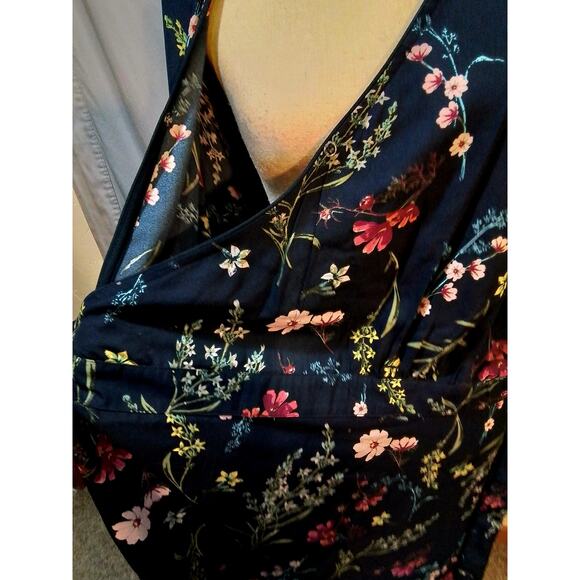 Time and Tru Faux Wrap Dress - Picture 6 of 9